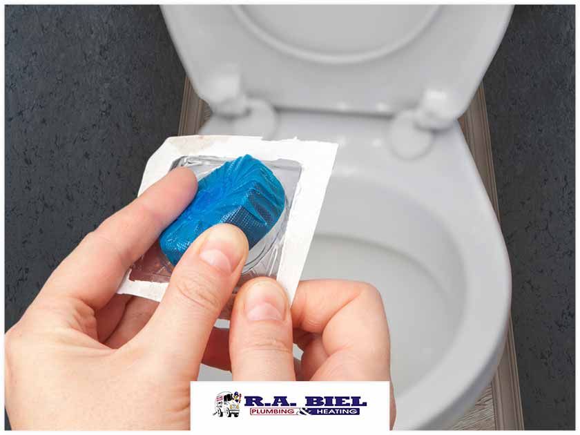 The Problem With Using Toilet Cleaning Tablets